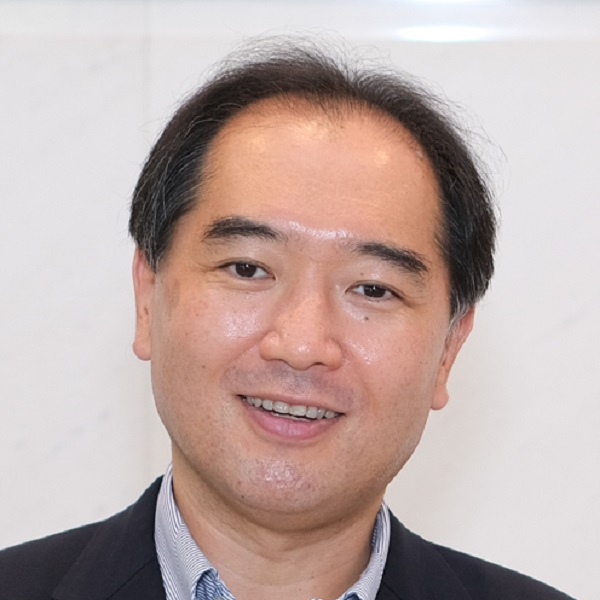 Yoshiyuki Watanabe